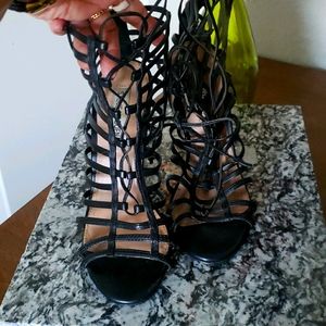STEVE MADDEN | Caged Heels Size 7